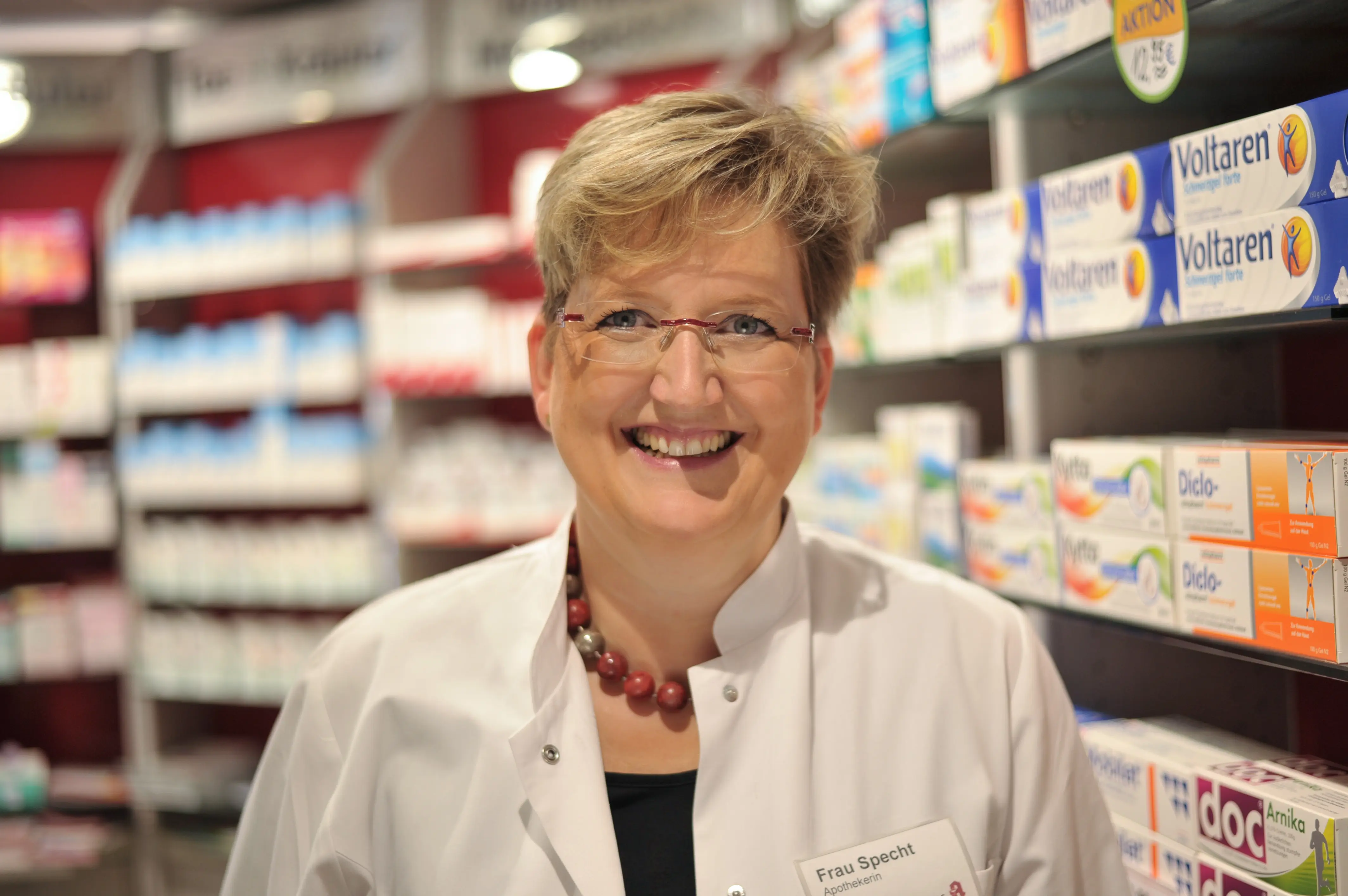 Birgit Specht. Inhaberin Königsapotheke Regensburg